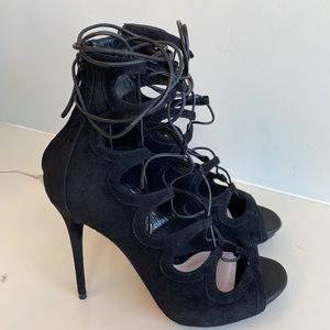 Alexander McQueen Black Suede Lace Up Heels SZ 37